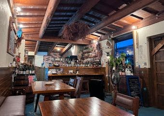 自然派ワインに合うお食事をご堪能