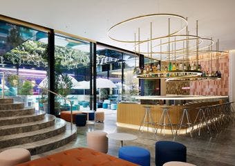 W大阪のオープンエアテラス＆屋内プールを夏季限定オープン！Summer Glow～Night Pool BBQ～を6月9日（月）より開催