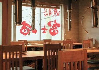 東上野コリアンタウンで知らない人はいない裏路地のあの名店、遂にネット予約解禁。本物を知る焼肉体験を。ご予約はお早めに。