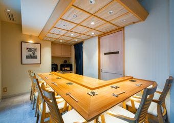 多くの美食家を虜にしてきた、大将の新たな境地。2025年新規オープン。