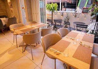 親子で営む隠れ家イタリアン。味わい深い料理と日本産ワイン、心地よいサービスで贅沢な時間を。