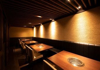 青山の地下に潜む極上焼肉、和牛とトリュフの饗宴を体感せよ