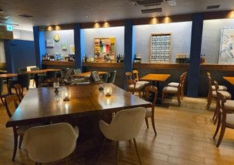 ワイン＆肉料理が自慢のイタリアン、人気店の姉妹店