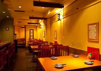 芸能人も訪れるへぎそばの名店で、新潟の味を心ゆくまで堪能しませんか。