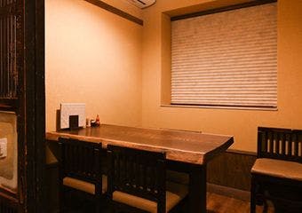 白金台駅から徒歩2分、自家製おばんざいと美酒で心温まる和食屋の寛ぎのひととき