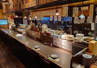 新鮮な魚と美酒を楽しむ和の空間