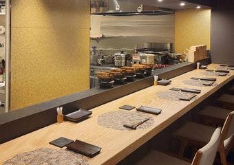 新潟の恵みを贅沢に味わう創作料理と越後地酒のマリアージュを堪能するひととき