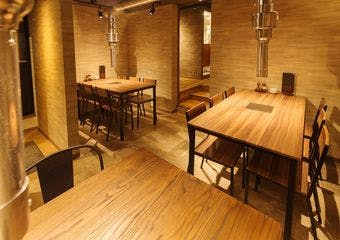 ホルモン焼肉 はやぶさ