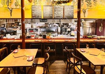 新潟ワインと季節の新潟食材のマリアージュをお楽しみください。