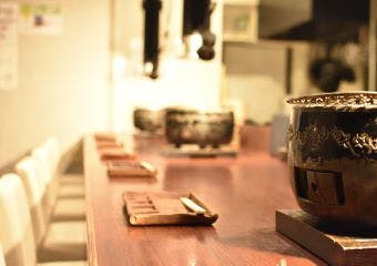 全国初の二冠を達成したA5ランクのしまね和牛を紀州産備長炭で焼き上げる極上の味わいをお楽しみいただけます。