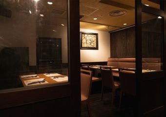 生パスタとサルシッチャのワインバル 大手町厨房