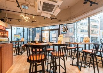 良質な空間で天ぷら・燻製・和牛など味わう充実したひと時