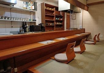 肉のフルコースが自慢の祇園の隠れ家レストラン