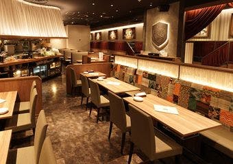 銀座の中心でカジュアルに楽しむ本格フレンチと高級食材の饗宴