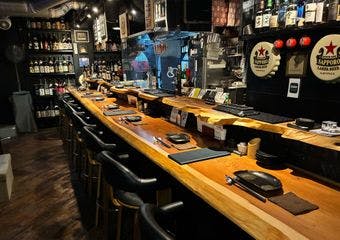 赤坂の地下で隠れ家のような本格炭火焼鳥を