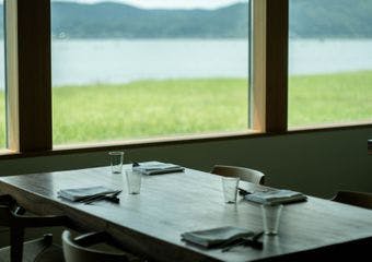 能登の風景と、その一部となる料理を楽しむ特別な体験