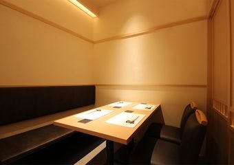 川崎駅至近の隠れ家で味わう、職人技が光る極上の蟹料理の数々を体験しませんか