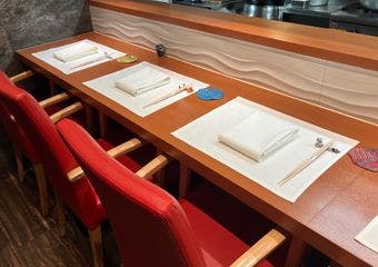 極上の上湯と旬の食材が織りなす、新次元の美味しさを元麻布の隠れ家で体験