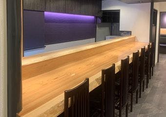 赤坂の隠れ家で味わう極上の雉子肉と日本酒、心満たす和の時間を