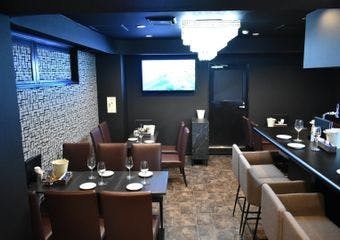 牡蠣と海老を気軽に楽しむ池袋の隠れ家バル