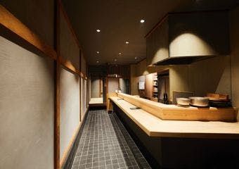 四季折々の味わいと共に、檜の香りに包まれた和みの時間を