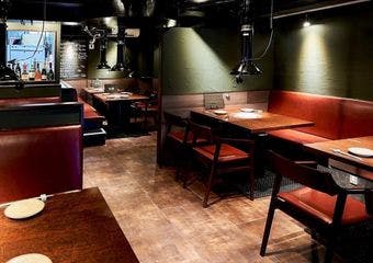 メディアで話題の隠れ家で、プロが選んだ至高の焼肉を堪能する贅沢な時間を