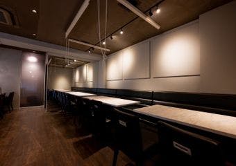 高田馬場駅から徒歩5分、カジュアル割烹で味わう贅沢なひととき、和の深い味わいを堪能してください