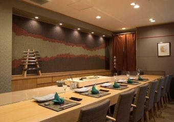 名店の味を気軽に楽しむ極上江戸前寿司のひととき