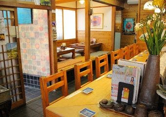 鴨川の自然が育てた長狭米と近港の魚が織りなす、至極の地魚寿司を楽しむひととき