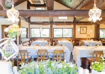 糸島の恵みと木の温もりを感じるログハウスレストランで、心も体もリラックスしたひとときを