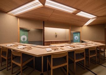 江戸前寿司と和食の融合を心ゆくまで堪能できる隠れ家の逸品