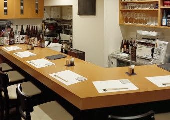 栄駅徒歩5分、新鮮なすっぽんと麹料理が織りなす贅沢な一皿を堪能できる和空間