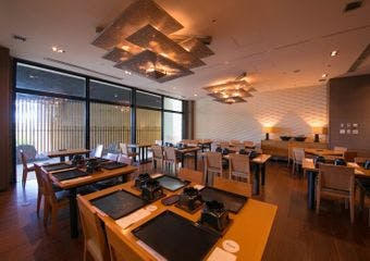 和琉ダイニングあんのん／ラグナガーデンホテル