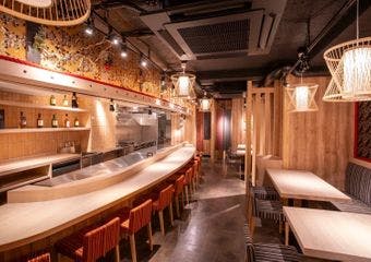 新宿の路地裏で見つけた本格鉄板焼きと心温まるひとときを