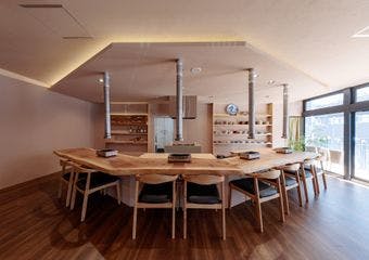 こだわりが冴える和モダン空間で、五感で味わう焼肉をご堪能