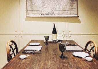 フレンチの硬いイメージを覆す、手作りの温かい料理。ここでしか味わえない美食をどうぞ。