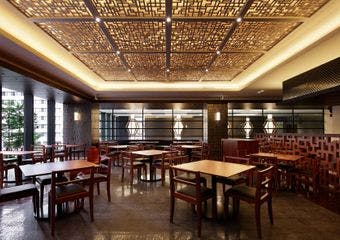 八仙閣本店レストラン 彩虹