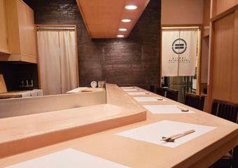 四季の恵みを味わう、贅沢おまかせ鮨を北新地で