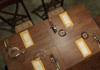 シェフ独自の感性で昇華させた、独創的で味わい深い一皿をご提供します。