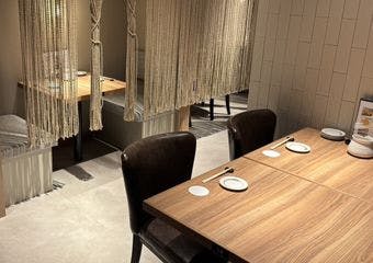 赤坂見附で味わう上質な名古屋めし 幻の手羽先と厳選食材の競演