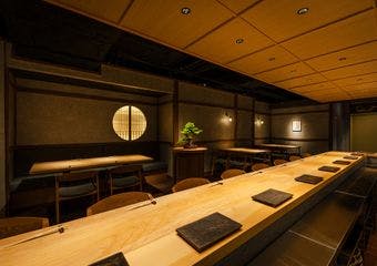 職人技が光る炭火焼と旬の味覚を堪能する大人の贅沢な時間