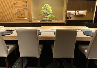 幻の藤田のまぐろを五貫で堪能する、極上の江戸前鮨体験を大宮で。