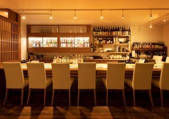 産地直送鮮魚と炭焼を心ゆくまで