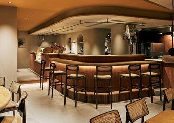 洗練された空間でスペインのハモンを旅するひととき