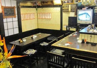 温かみのある店内でゆっくりと、新鮮なお食事を。