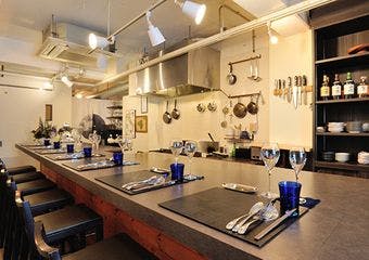 住吉駅3分の隠れ家で堪能する、日本酒と料理の至福のペアリングをどうぞ
日本酒、ワインALL10cc100円 飲み比べて至福の1杯を
みつけてください。