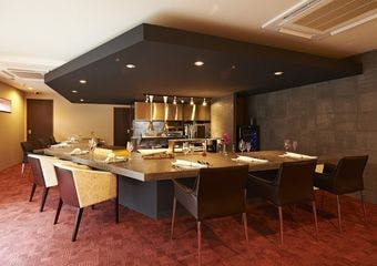 高崎駅3分、シェフ歴25年の技を味わう大人の隠れ家フレンチ