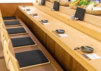 六本木の隠れ家で、旬の味と美酒が織りなす特別なひとときを