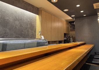 尼崎の隠れ家で楽しむ創作寿司の真髄を味わう贅沢なひととき