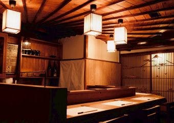 小倉駅徒歩2分、ミシュラン二つ星店監修の鮨屋